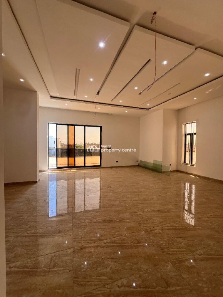 Nicely Finished Pent House +75sqm Open Space, By Evercare Hospital, Lekki Phase 1, Lekki, Lagos, Flat / Apartment for Rent