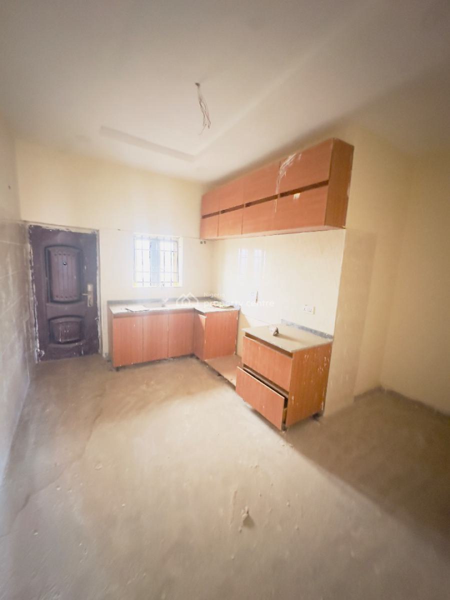 Exquisite 2bedroom Apartment with Bq, Kubwa, Fo1 Layout, Kubwa, Abuja, Flat / Apartment for Sale