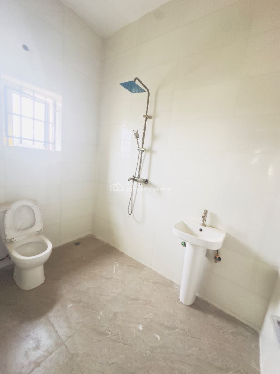 Exquisite 2bedroom Apartment with Bq, Kubwa, Fo1 Layout, Kubwa, Abuja, Flat / Apartment for Sale