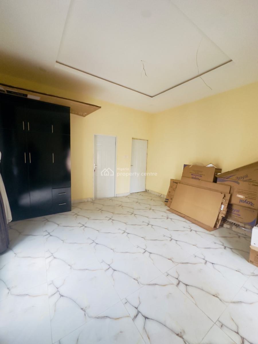 Exquisite 2bedroom Apartment with Bq, Kubwa, Fo1 Layout, Kubwa, Abuja, Flat / Apartment for Sale