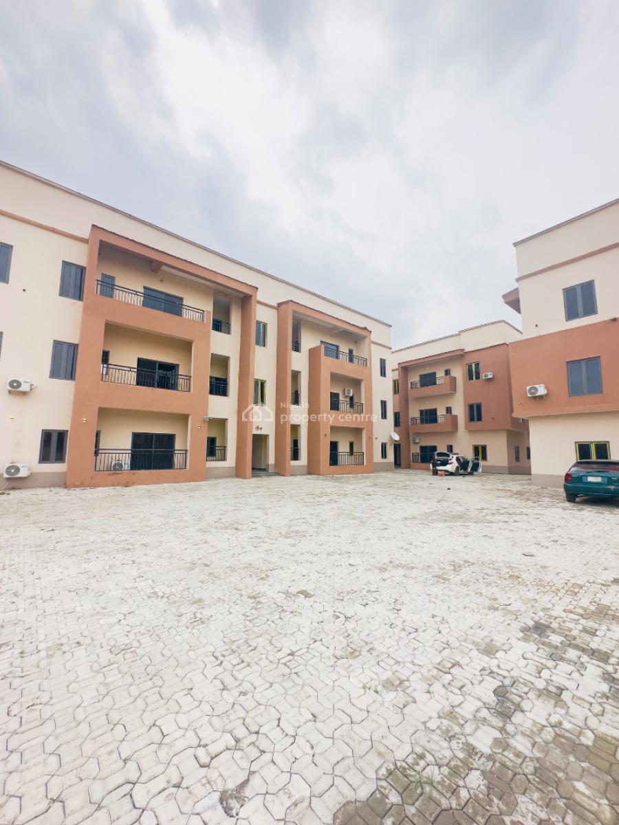 Exquisite 2bedroom Apartment with Bq, Kubwa, Fo1 Layout, Kubwa, Abuja, Flat / Apartment for Sale