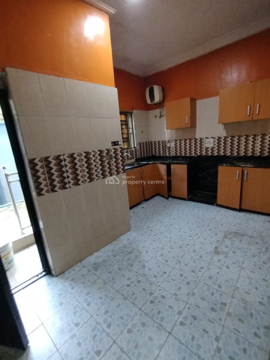 2 Bedroom Apartment Available in a Secured Estate, Ado Road, Ajah, Lagos, Flat / Apartment for Rent