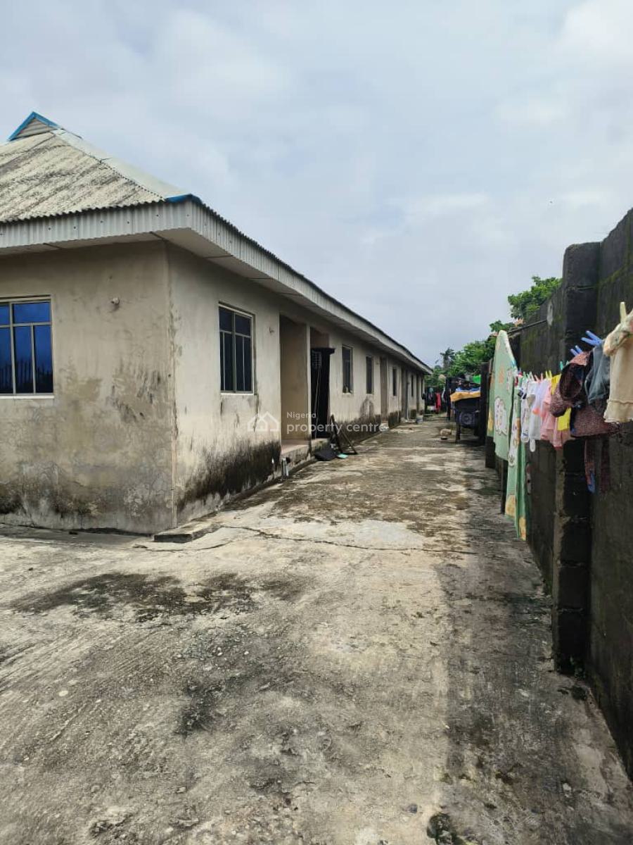 6 Unit of Room and Parlour Self Con, Bayeku, Igbogbo, Ikorodu, Lagos, Detached Bungalow for Sale