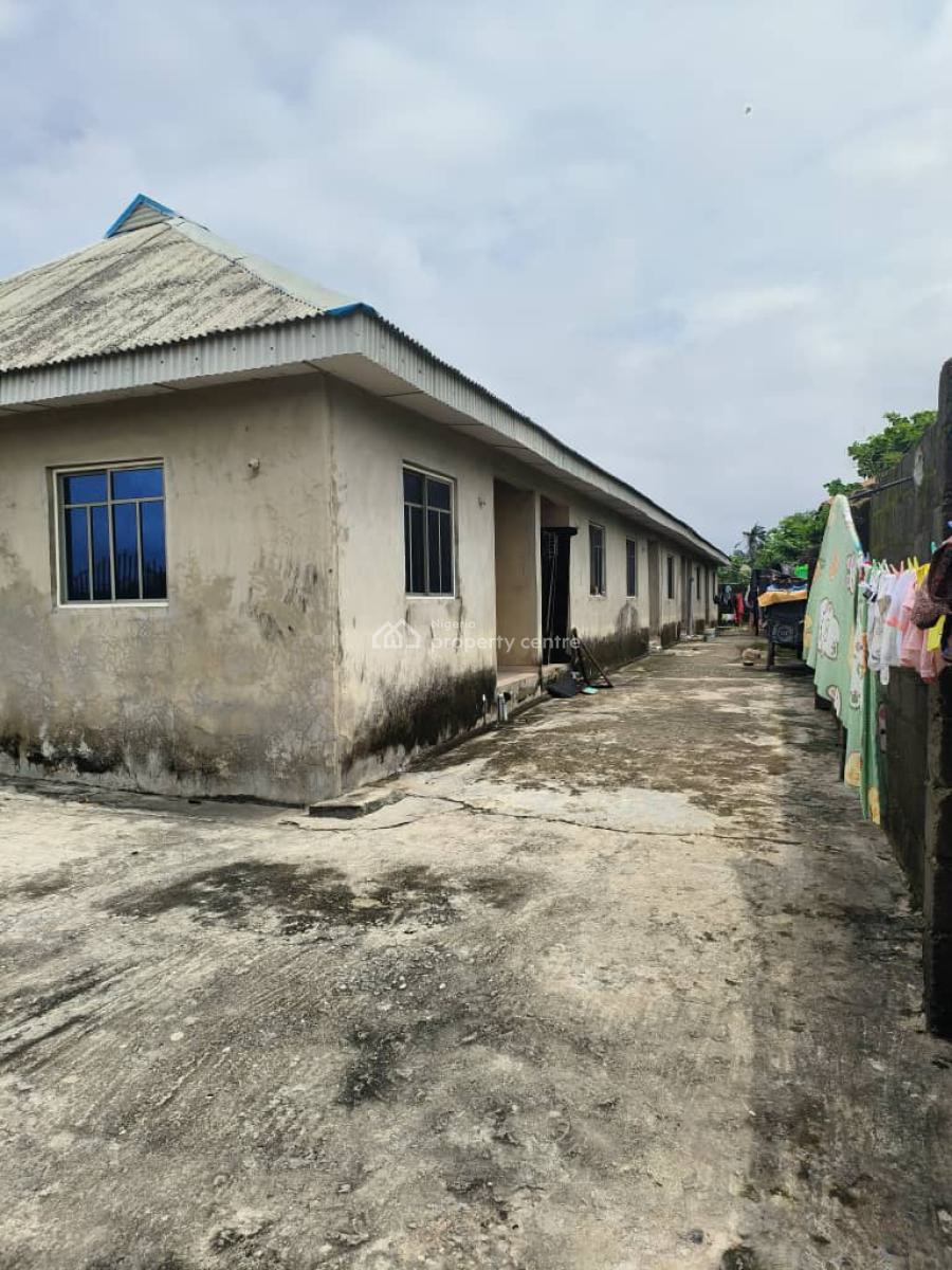 6 Unit of Room and Parlour Self Con, Bayeku, Igbogbo, Ikorodu, Lagos, Detached Bungalow for Sale