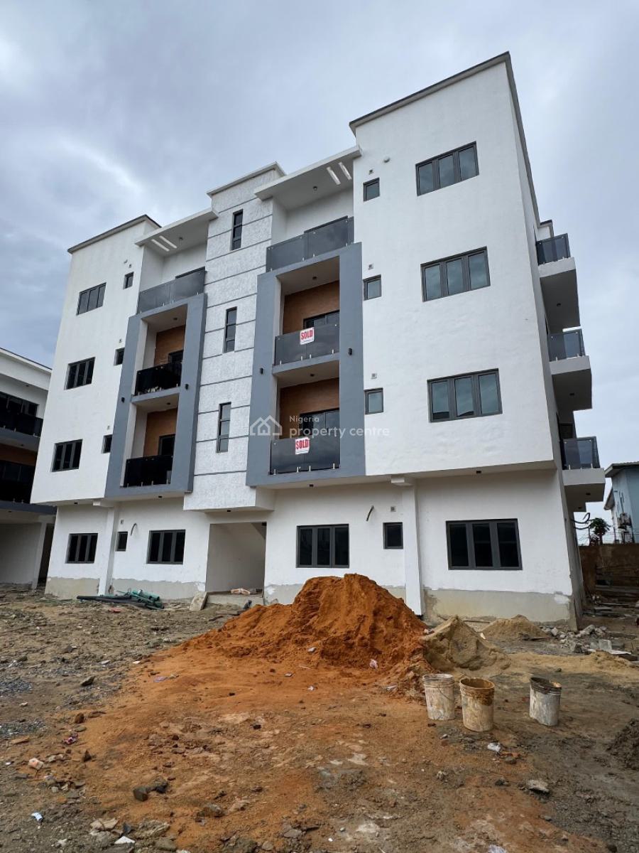 Spacious 2 Bedroom Apartment with a Bq, Ologolo, Lekki, Lagos, Flat / Apartment for Sale