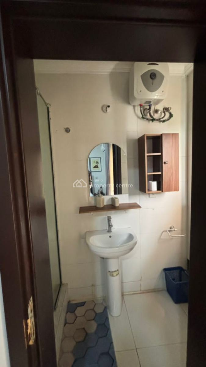 Luxury 2 Bedroom Apartment in an Estate, Lekki, Lagos, Flat / Apartment for Rent