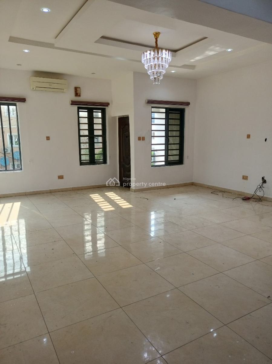 4bedroom Commercial Allowed Bq N Security House, in an Estate, Osapa, Lekki, Lagos, Semi-detached Duplex for Rent