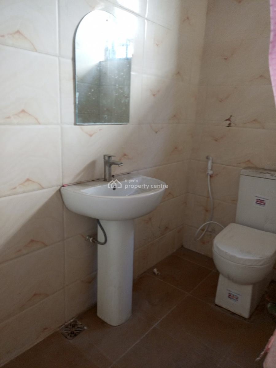 4bedroom Commercial Allowed Bq N Security House, in an Estate, Osapa, Lekki, Lagos, Semi-detached Duplex for Rent