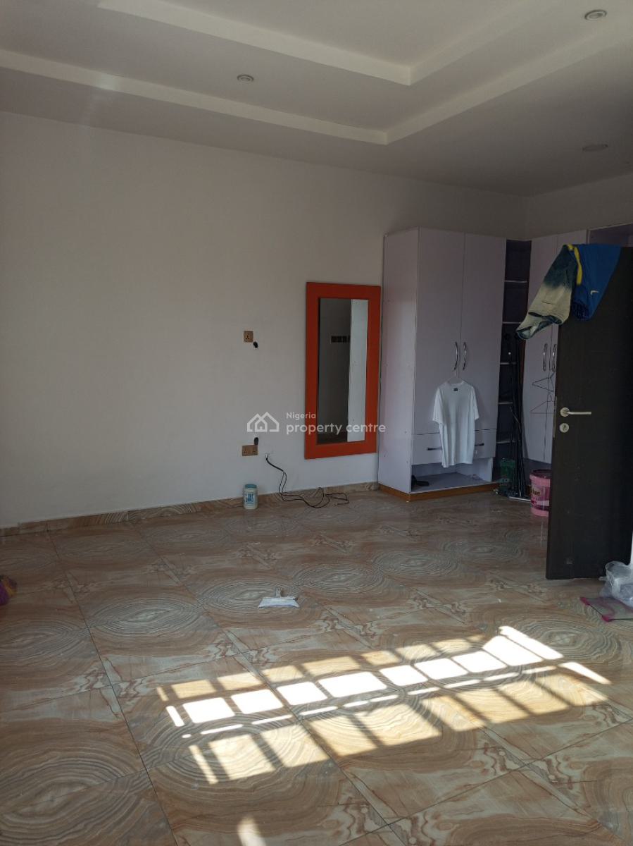 4bedroom Commercial Allowed Bq N Security House, in an Estate, Osapa, Lekki, Lagos, Semi-detached Duplex for Rent