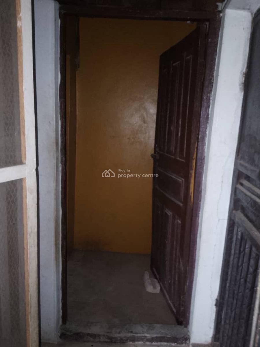 Spacious Mini Flat in a Very Good Location Accessible to The Bustop, Alapere, Off Estate Road , Accessible to Estate Bustop, Alapere, Ketu, Lagos, Mini Flat (room and Parlour) for Rent