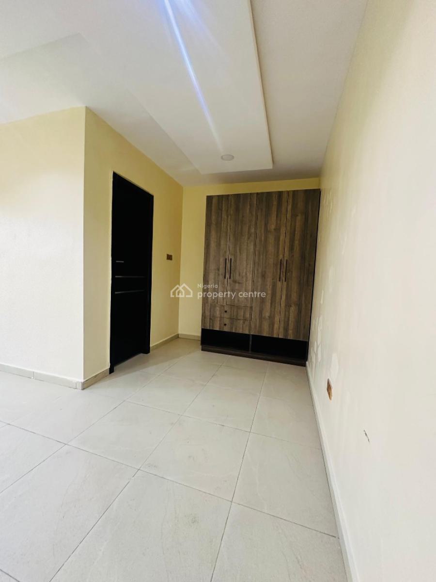 Spaciously Designed 4-bedroom Semi-detached Duplex + Bq, Anthony, Maryland, Lagos, Semi-detached Duplex for Sale