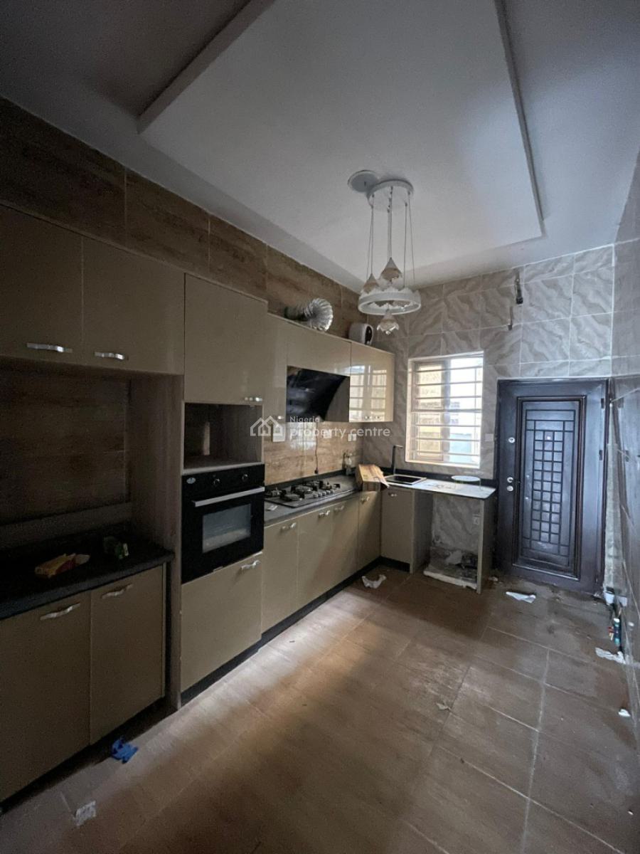 4 Bedroom Semi Detached with Bq, Chevron, Lekki, Lagos, Semi-detached Duplex for Sale