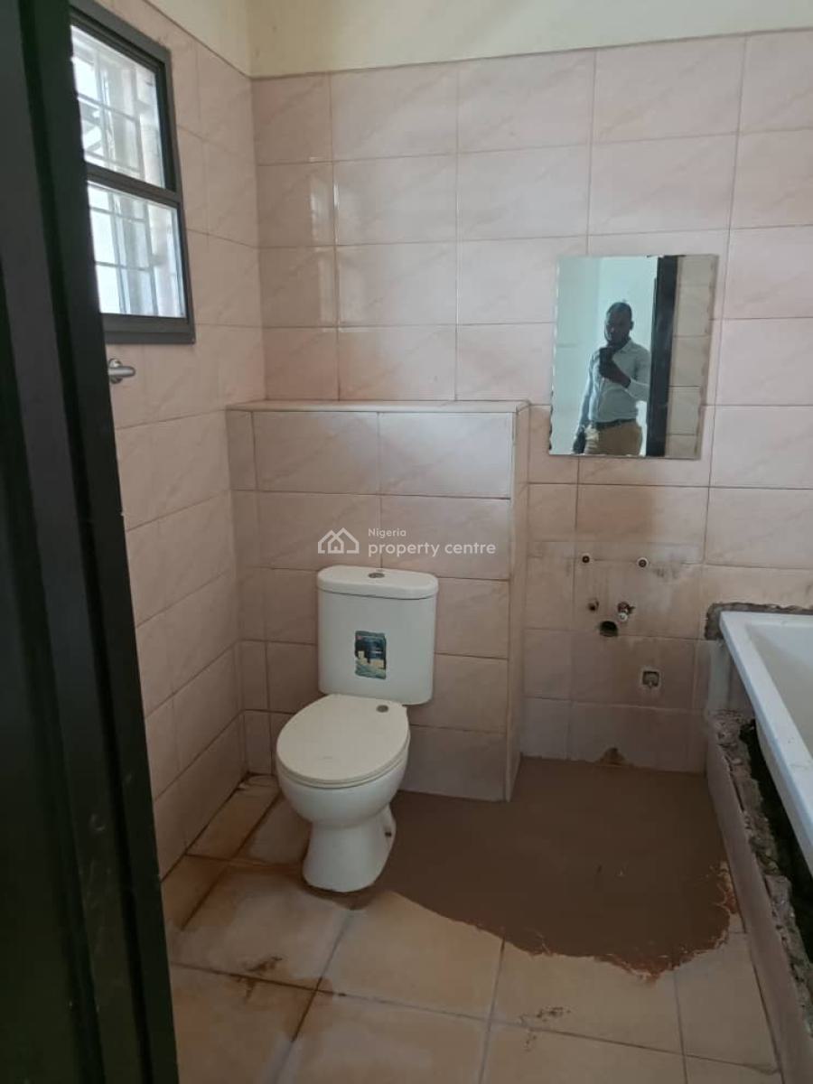 a Spacious and Beautiful 3bedroom Apartment, Osapa, Lekki, Lagos, Flat / Apartment for Rent
