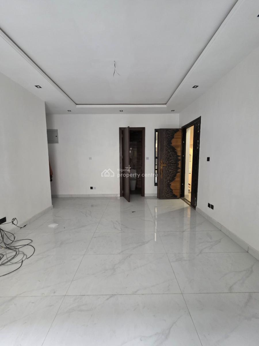 Affordable 2 Bedroom Apartment with Swimming Pool + Gym, Lekki Phase 1, Lekki, Lagos, Flat / Apartment for Sale