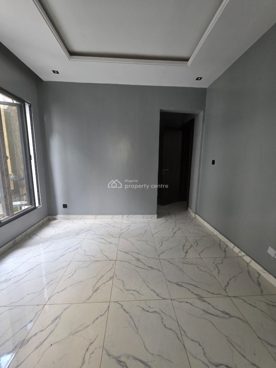 Affordable 2 Bedroom Apartment with Swimming Pool + Gym, Lekki Phase 1, Lekki, Lagos, Flat / Apartment for Sale