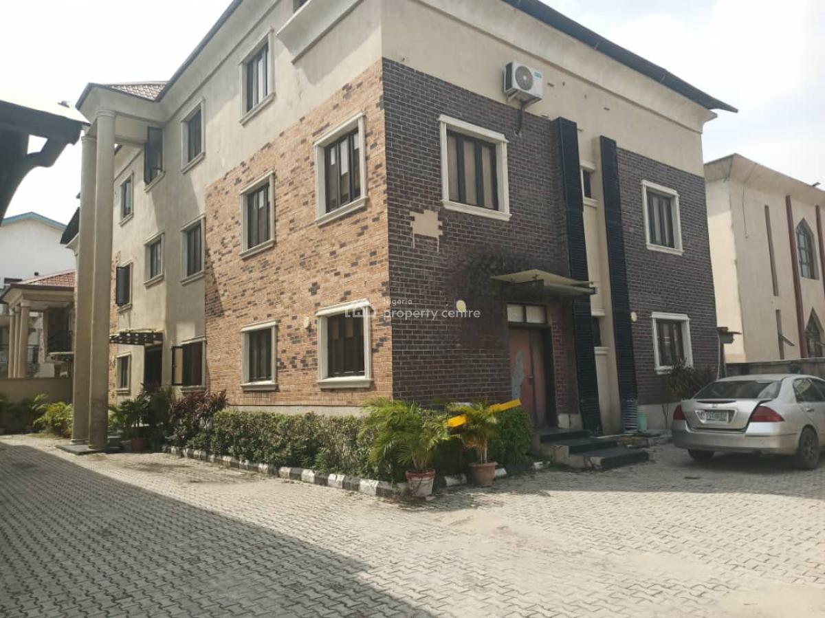 Office Space Upstairs Measuring 180sqm, Rhs, Lekki Phase 1, Lekki, Lagos, Office Space for Rent