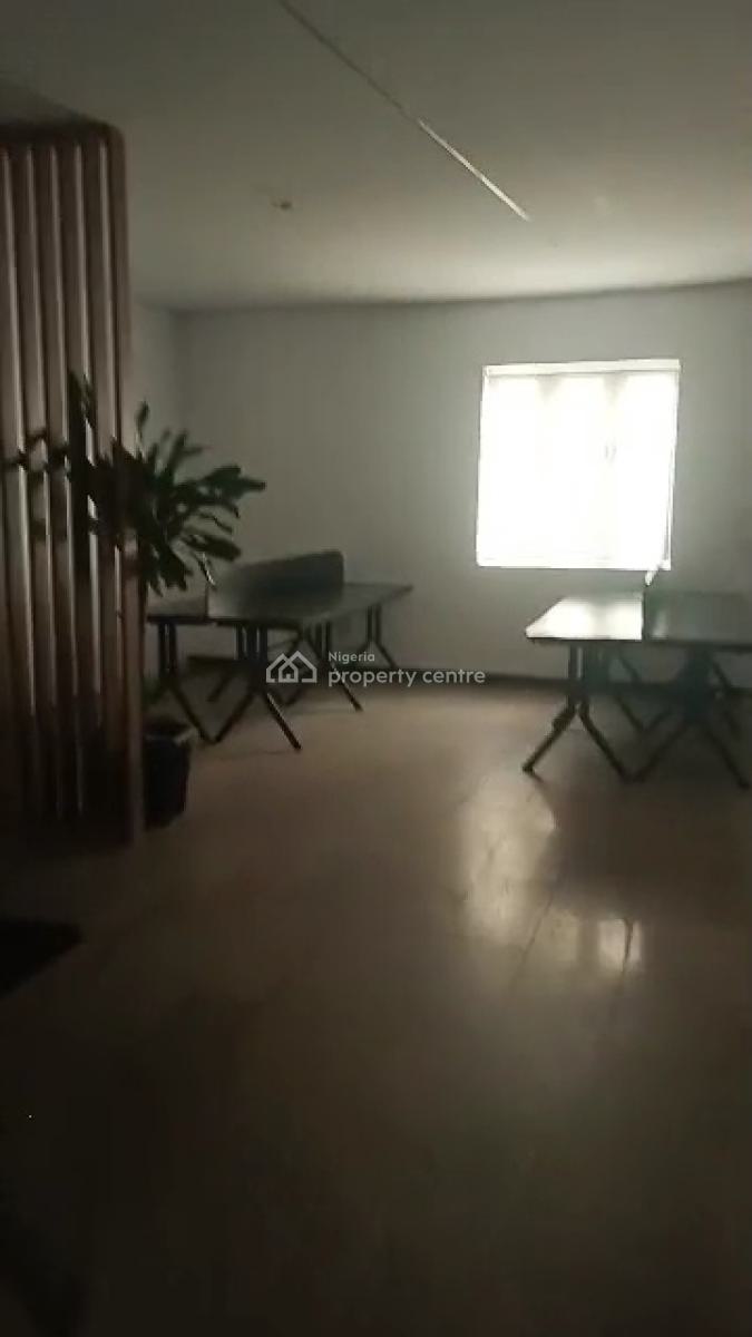 Office Space Upstairs Measuring 180sqm, Rhs, Lekki Phase 1, Lekki, Lagos, Office Space for Rent