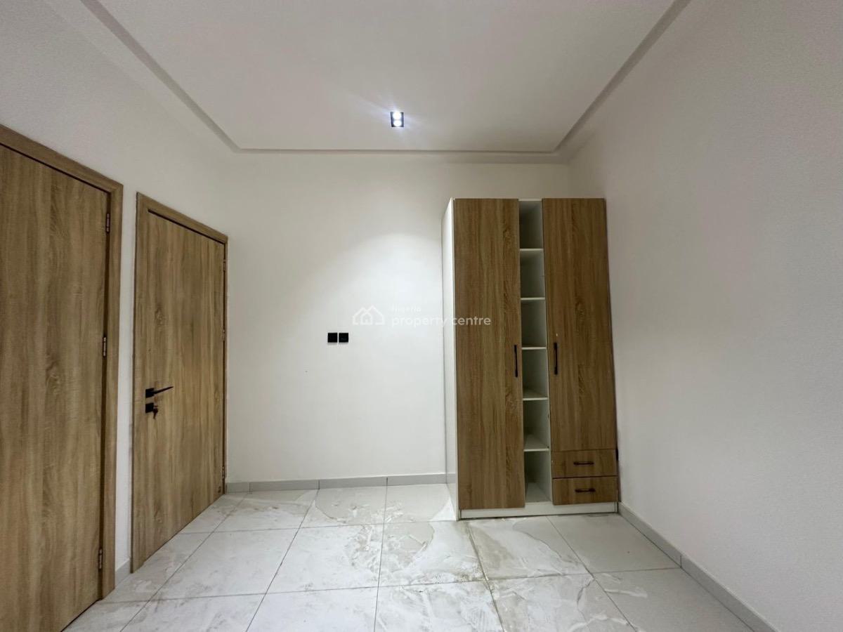 2 Bedroom Aparment, Lekki Phase 1, Lekki, Lagos, Flat / Apartment for Rent