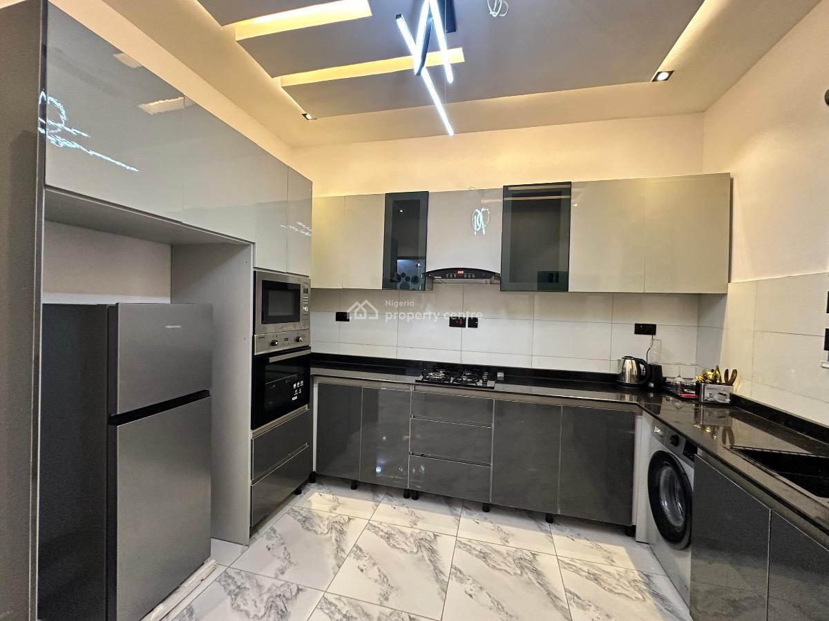 Luxurious 2 Bedroom Maisonette/ Smart Home with Ps5, Lekki Phase 1, Lekki, Lagos, Flat / Apartment Short Let