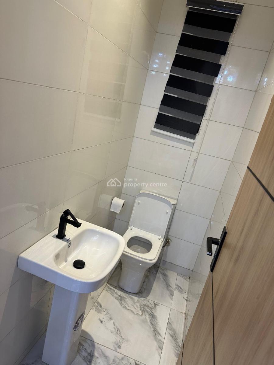 Luxurious 2 Bedroom Maisonette/ Smart Home with Ps5, Lekki Phase 1, Lekki, Lagos, Flat / Apartment Short Let