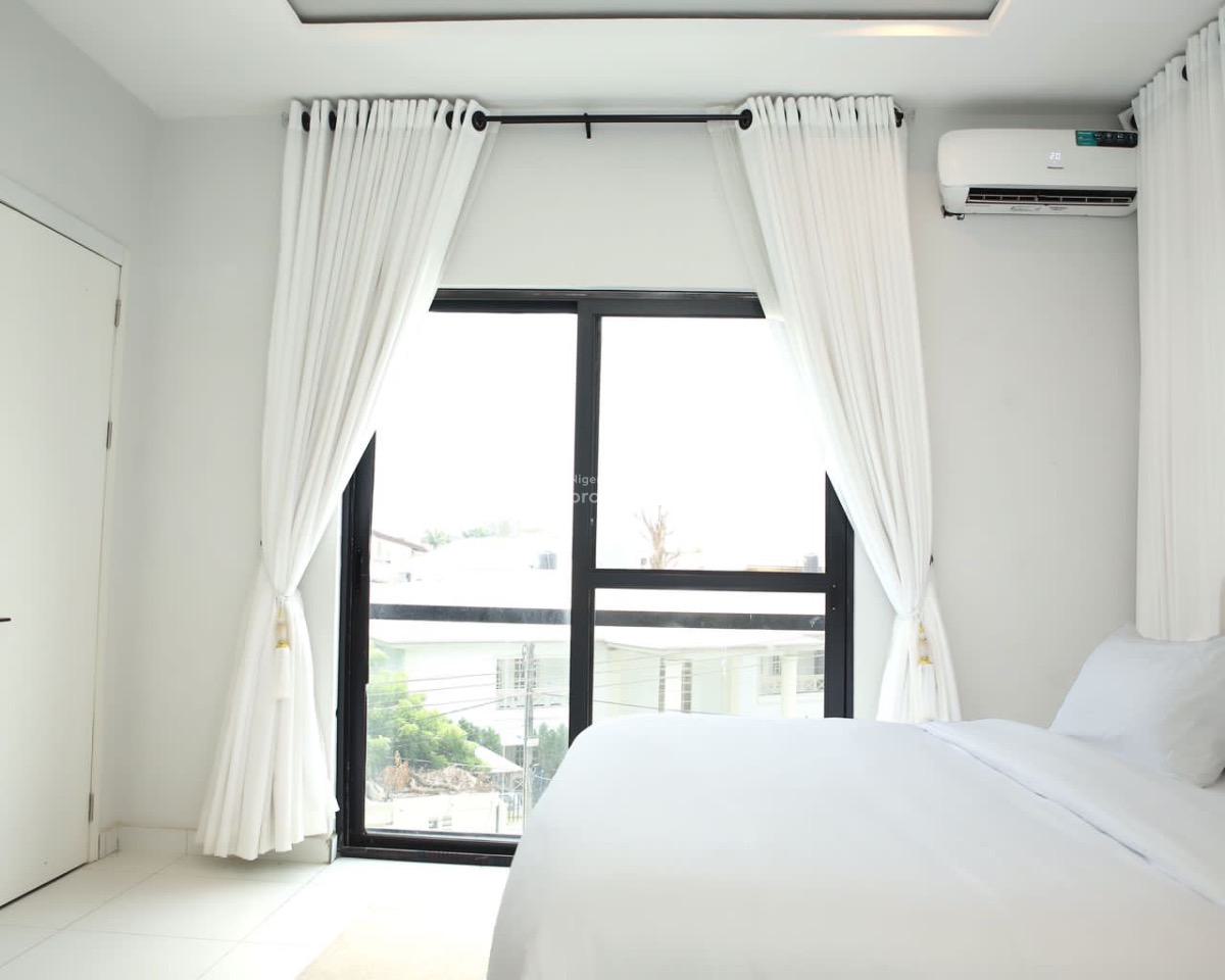 Luxury New One Bedroom Apartment with Ps5,board/dart Games and Two Ba, Lekki Phase 1, Lekki, Lagos, Flat / Apartment Short Let