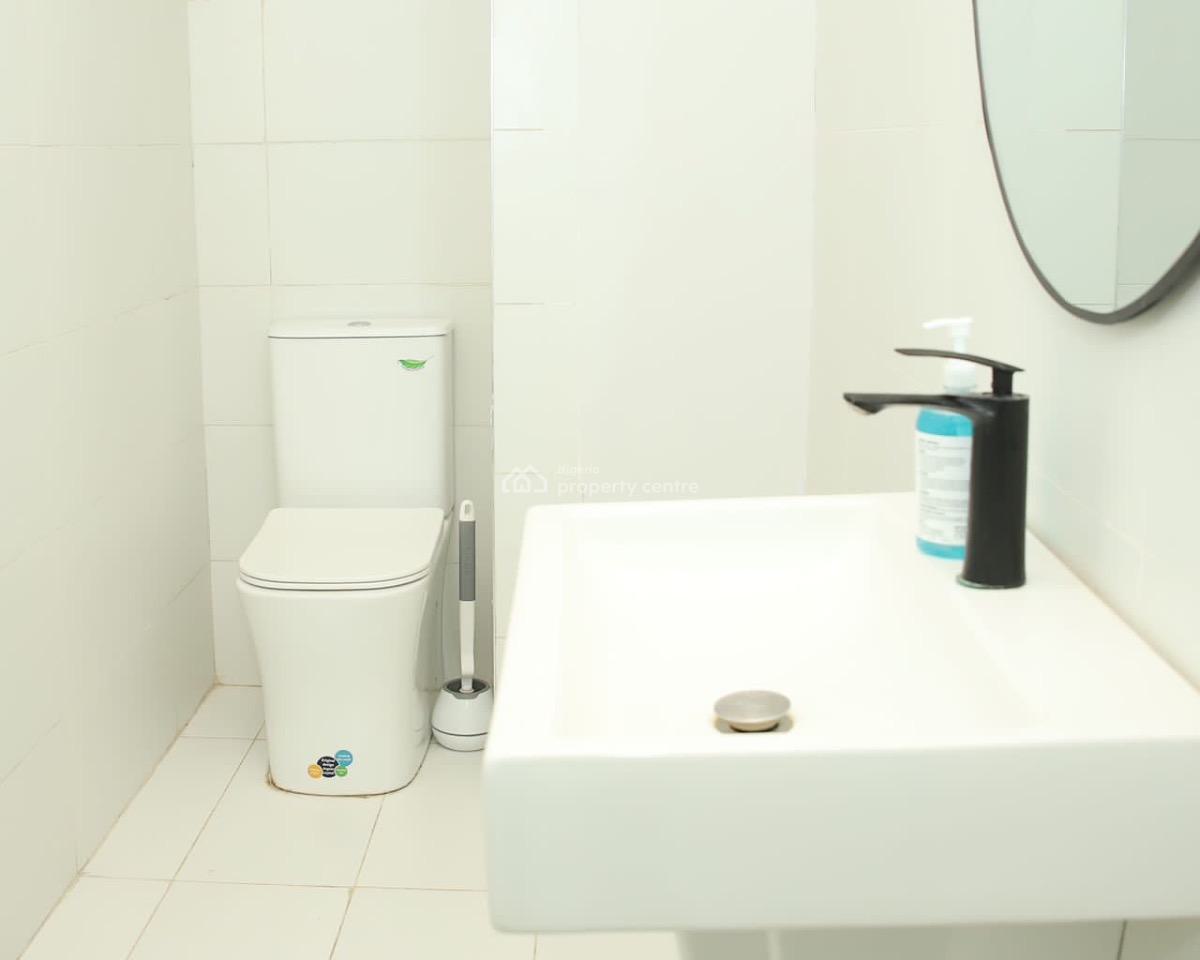 Luxury New One Bedroom Apartment with Ps5,board/dart Games and Two Ba, Lekki Phase 1, Lekki, Lagos, Flat / Apartment Short Let