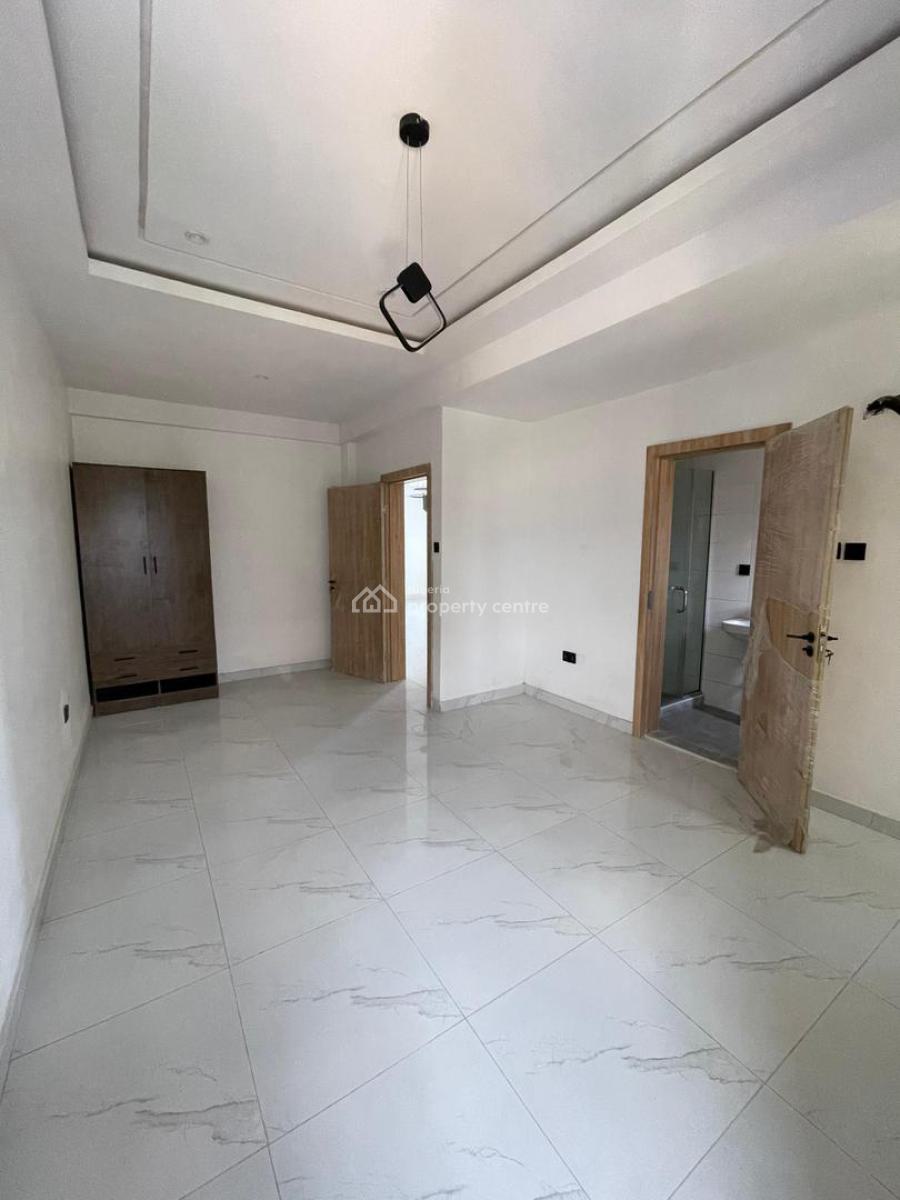 2 Bedroom Aparment, Ologolo, Lekki, Lagos, Flat / Apartment for Sale