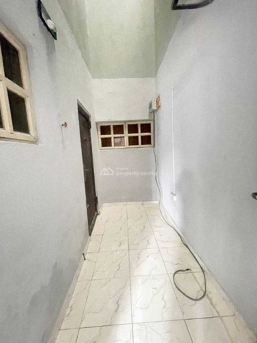 Well Maintained Semi Detached Duplex, Lekki Phase 1, Lekki, Lagos, Semi-detached Duplex for Rent