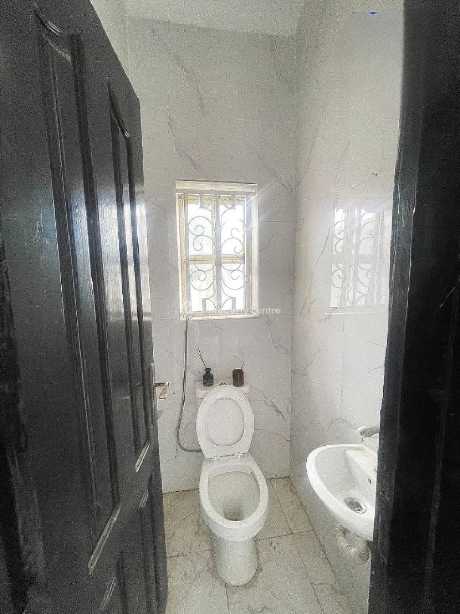 Well Maintained Semi Detached Duplex, Lekki Phase 1, Lekki, Lagos, Semi-detached Duplex for Rent