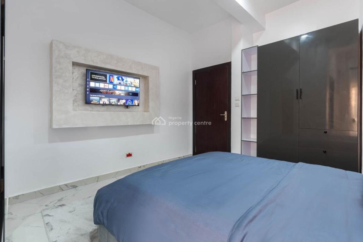 *- Luxury New 1bedroom with Ps5 -big Mirror -board Games - Balcony, Lekki Phase 1, Lekki, Lagos, Flat / Apartment Short Let