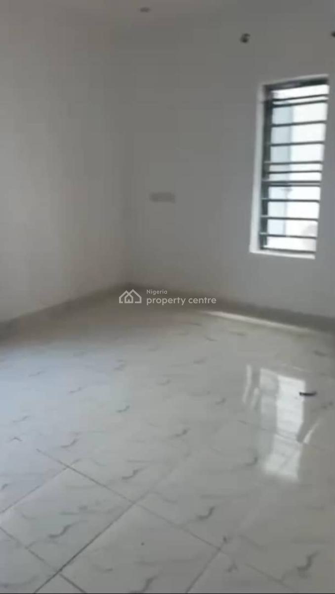 Newly Built 2 Bedroom Flat, Off Nnobi Street, Surulere, Lagos, Flat / Apartment for Rent