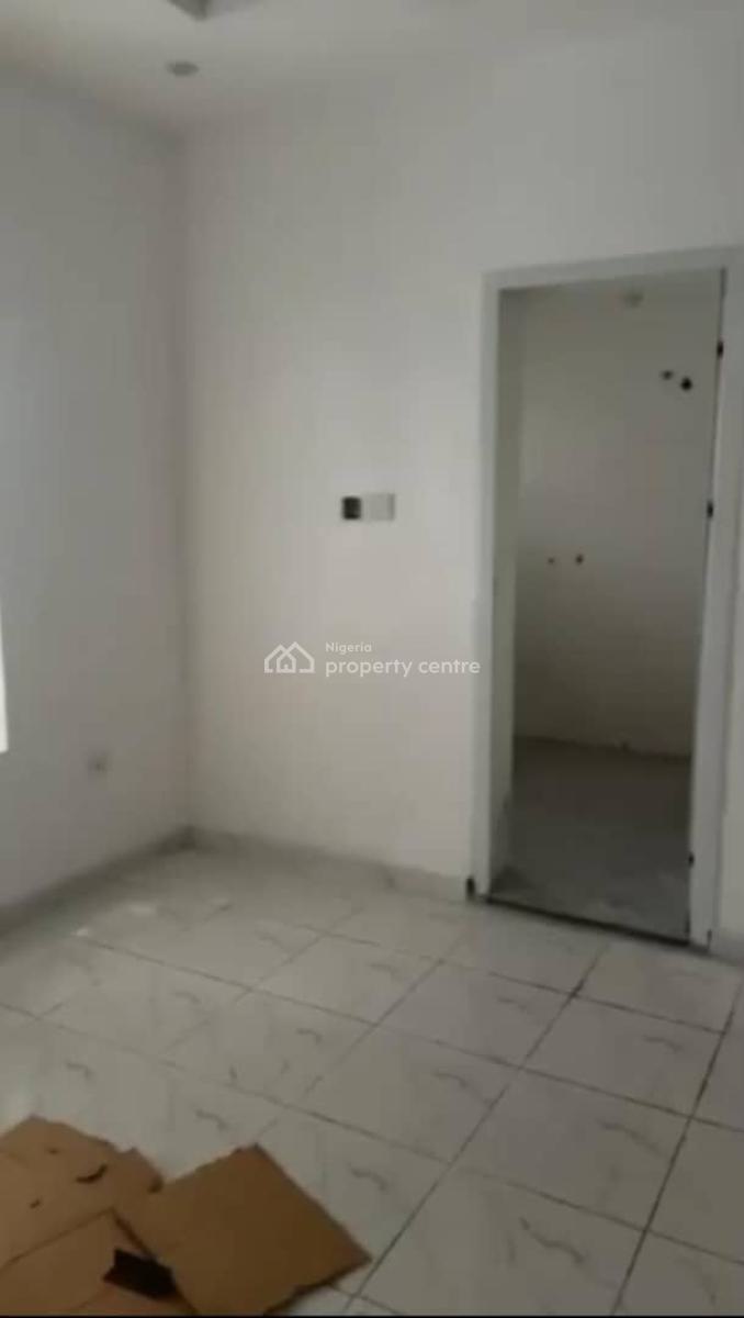 Newly Built 2 Bedroom Flat, Off Nnobi Street, Surulere, Lagos, Flat / Apartment for Rent