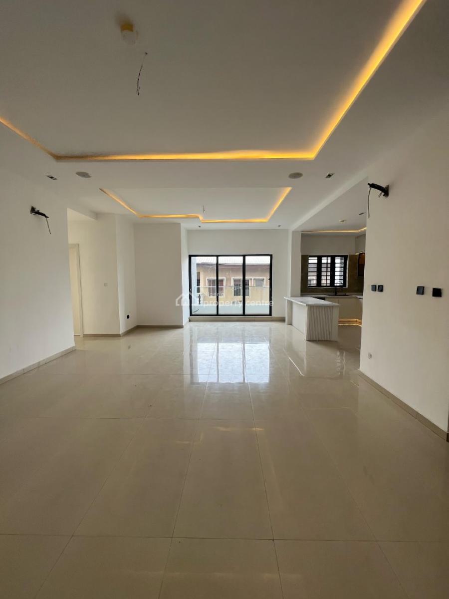Luxurious 3 Bedroom Apartment with Communal Pool, Gym, Elevator and Bq, Lekki Phase 1, Lekki, Lagos, Flat / Apartment for Sale
