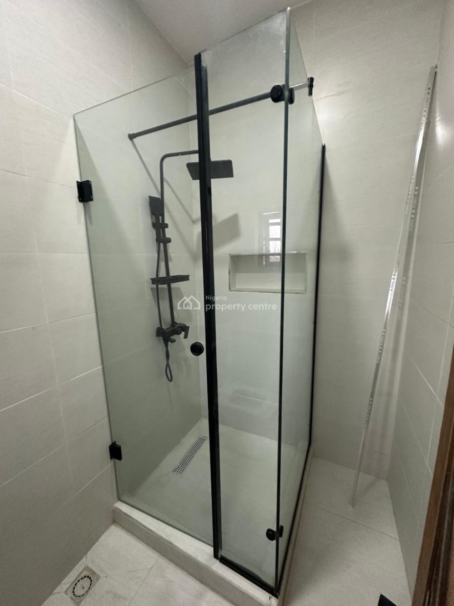 Fully Serviced 2-bedroom Apartment with Swimming Pool, Gym & Elevator, Lekki Phase 1, Lekki, Lagos, Flat / Apartment for Sale