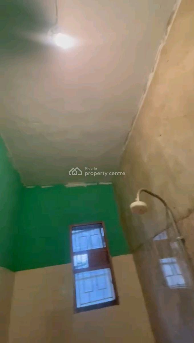 Neatly Renovated Spacious Three(3) Bedroom Flat, Off Lawani Street, Onike, Yaba, Lagos, Flat / Apartment for Rent