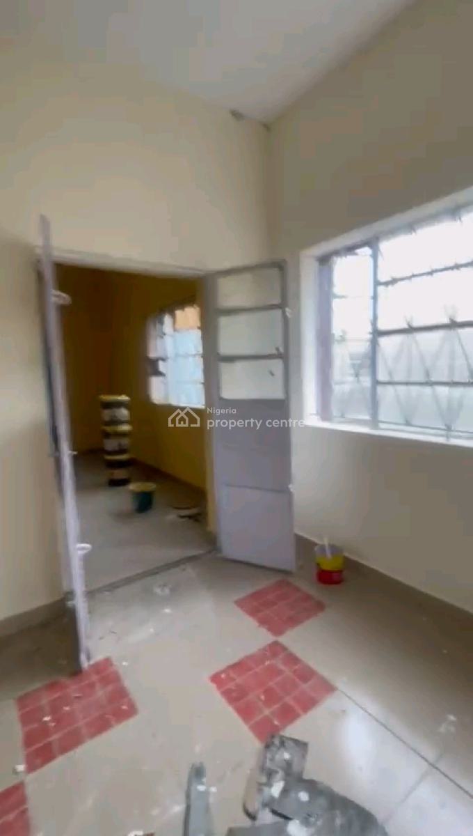 Neatly Renovated Spacious Three(3) Bedroom Flat, Off Lawani Street, Onike, Yaba, Lagos, Flat / Apartment for Rent