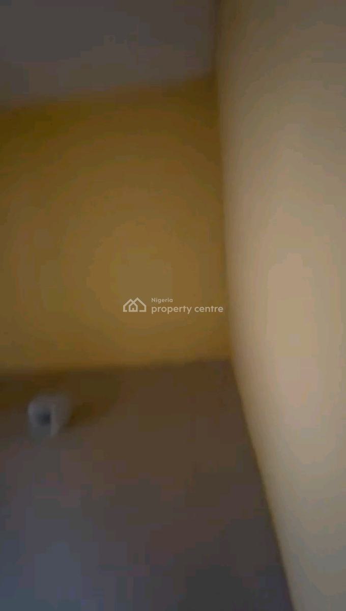 Neatly Renovated Spacious Three(3) Bedroom Flat, Off Lawani Street, Onike, Yaba, Lagos, Flat / Apartment for Rent