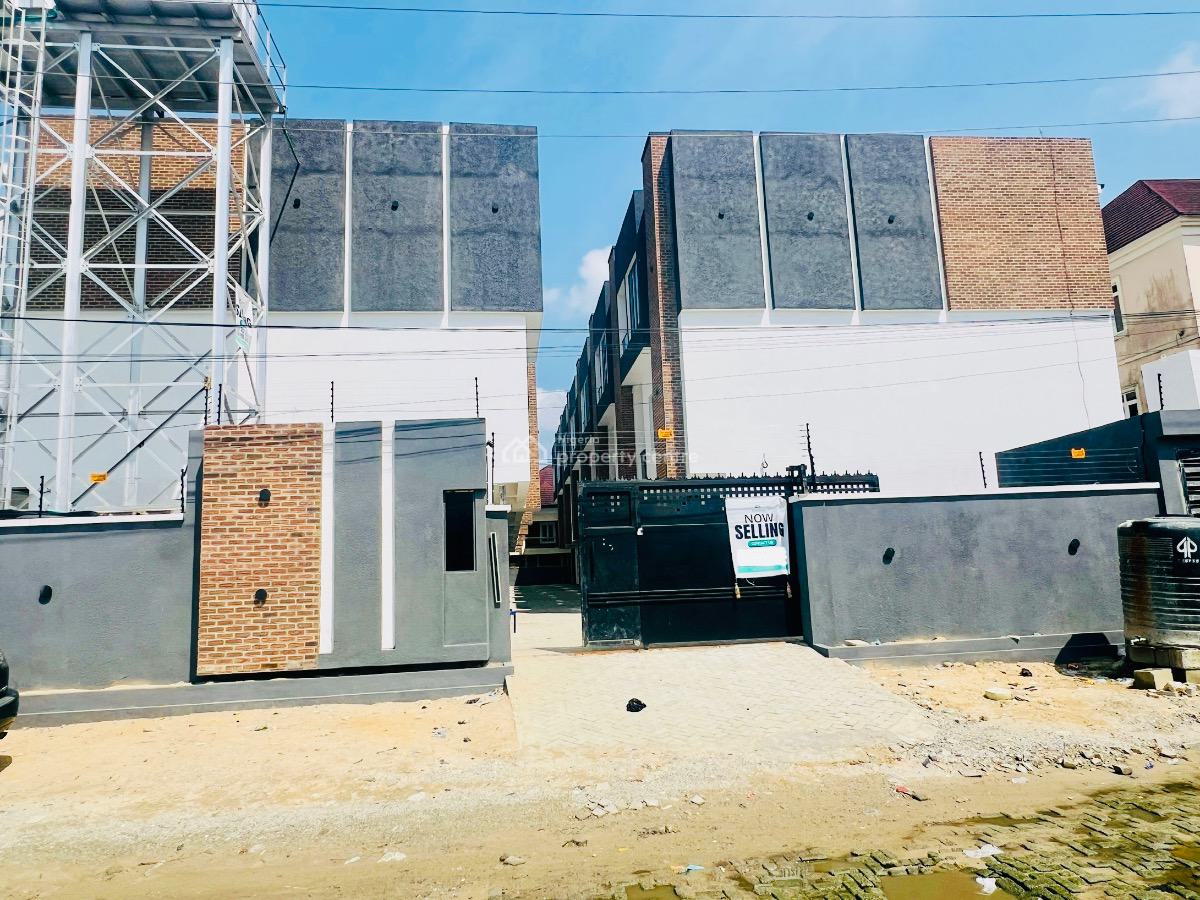 Four Bedroom Terrace Duplex in a Prime Location, Ologolo, Lekki, Lagos, Terraced Duplex for Sale