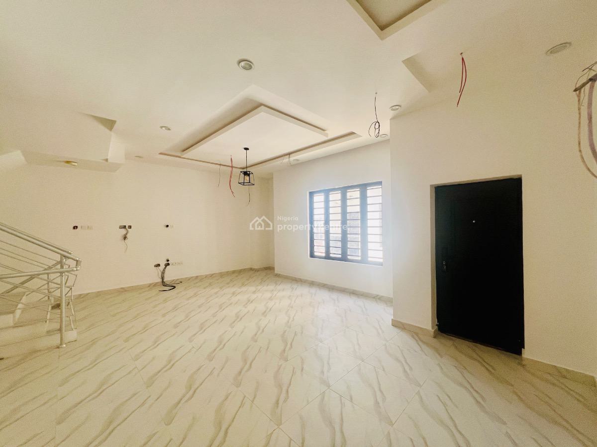 Four Bedroom Terrace Duplex in a Prime Location, Ologolo, Lekki, Lagos, Terraced Duplex for Sale