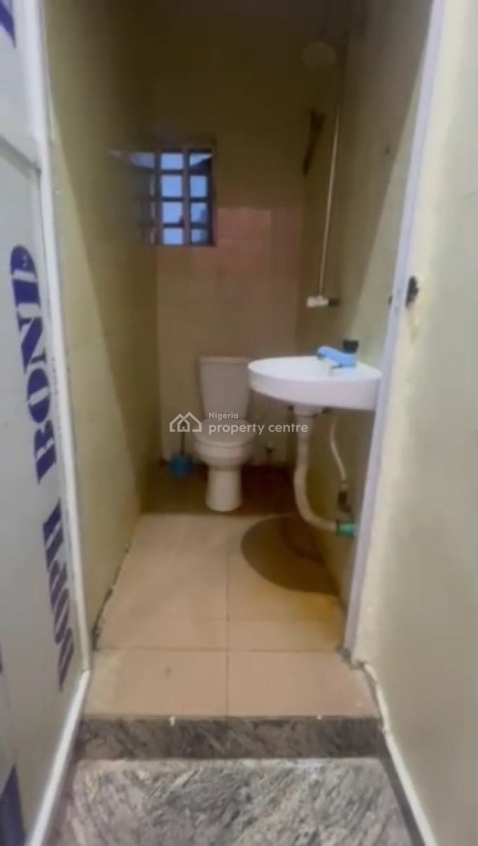 Well Maintained and Spacious Miniflat in Prime Location, Akoka, Yaba, Lagos, Mini Flat (room and Parlour) for Rent