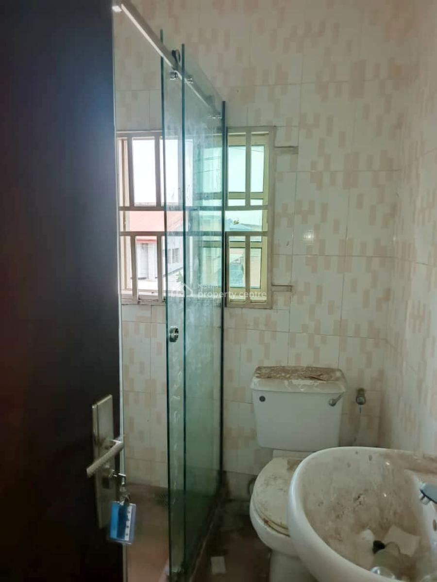 Luxury 3 Bedroom Apartment, Omole Phase 1, Ikeja, Lagos, Flat / Apartment for Rent