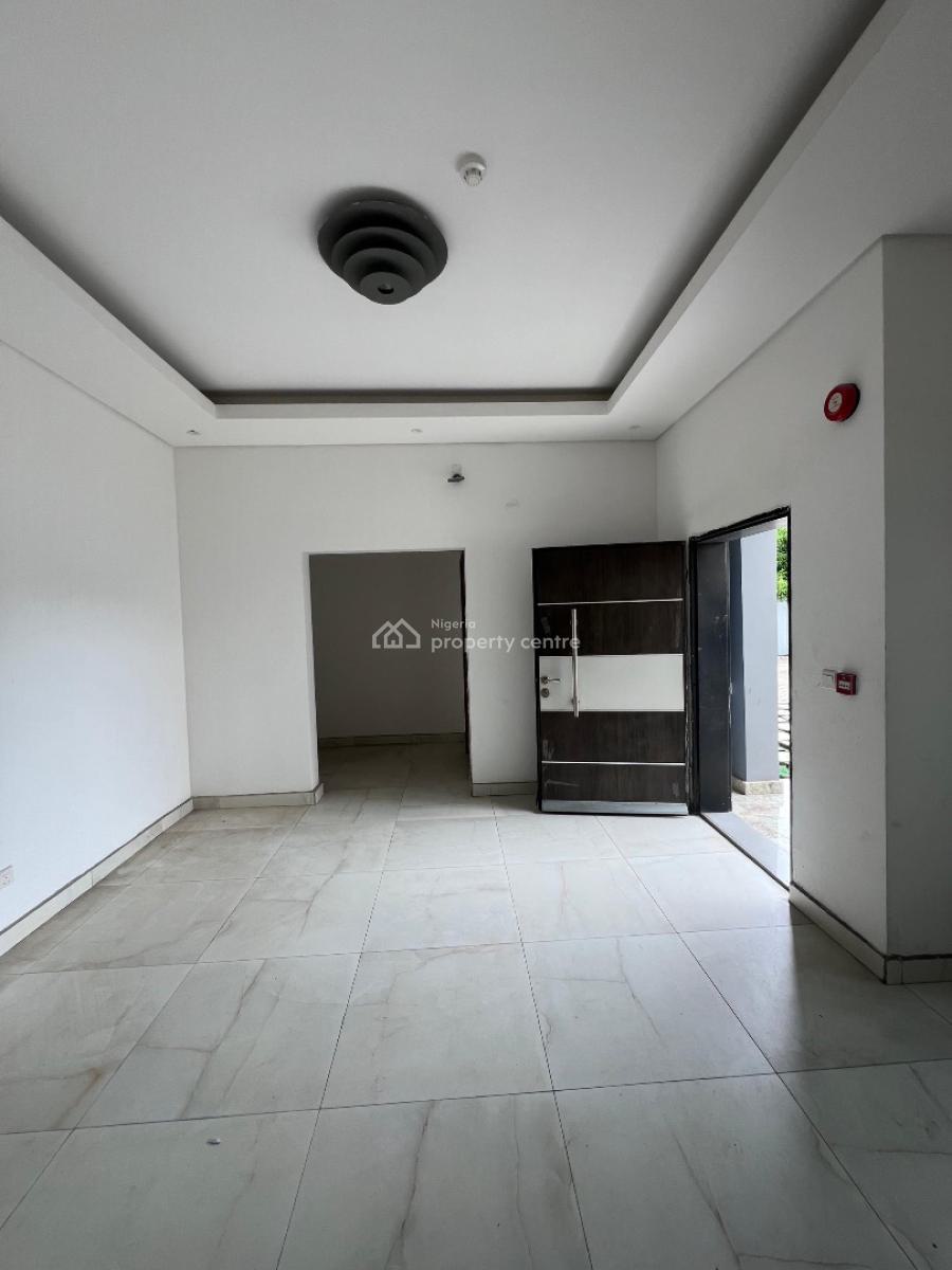 Newly Built 4 Units of 5 Bedroom Terraced Duplex, Lekki Phase 1, Lekki, Lagos, Block of Flats for Sale