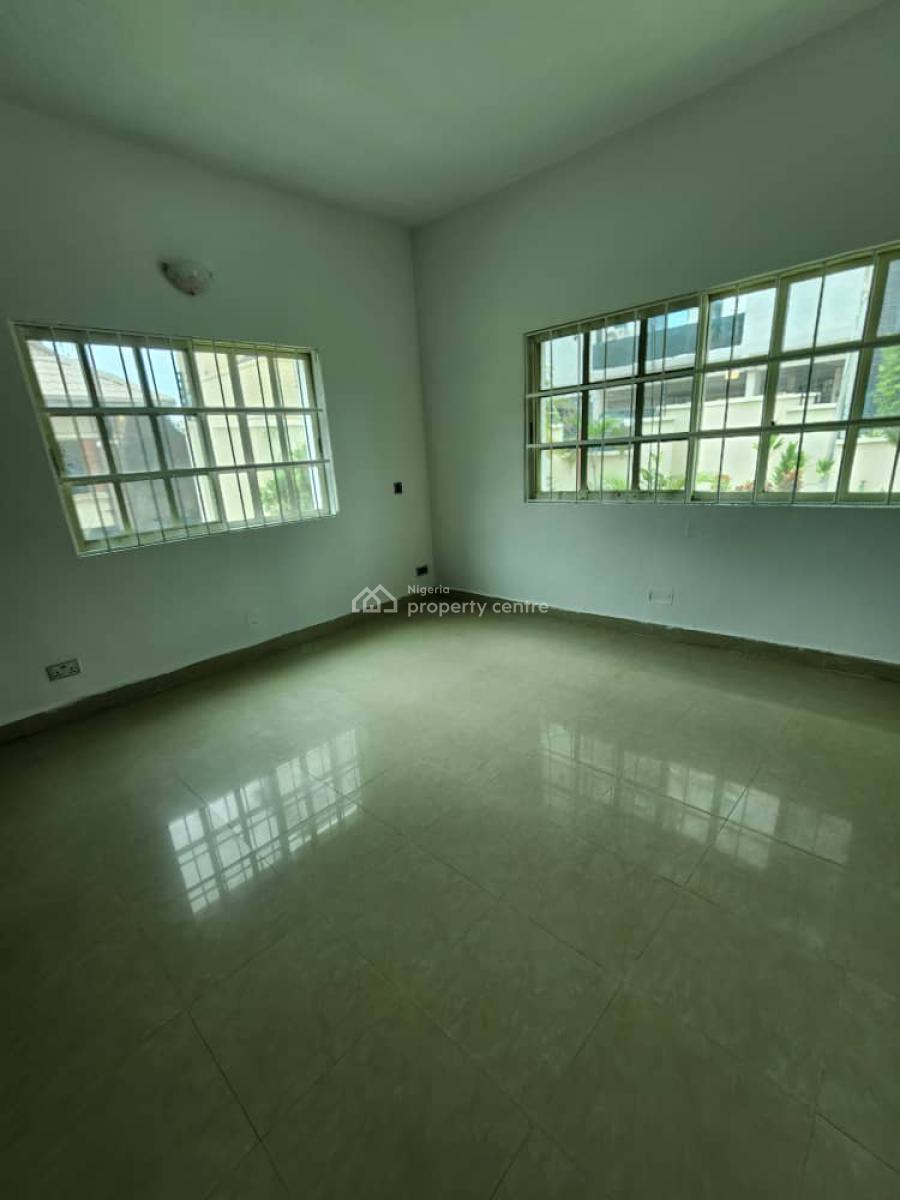 Spacious 2 Bedroom with Bq and Swimming Pool, Off Glover Road, Old Ikoyi, Ikoyi, Lagos, Flat / Apartment for Rent