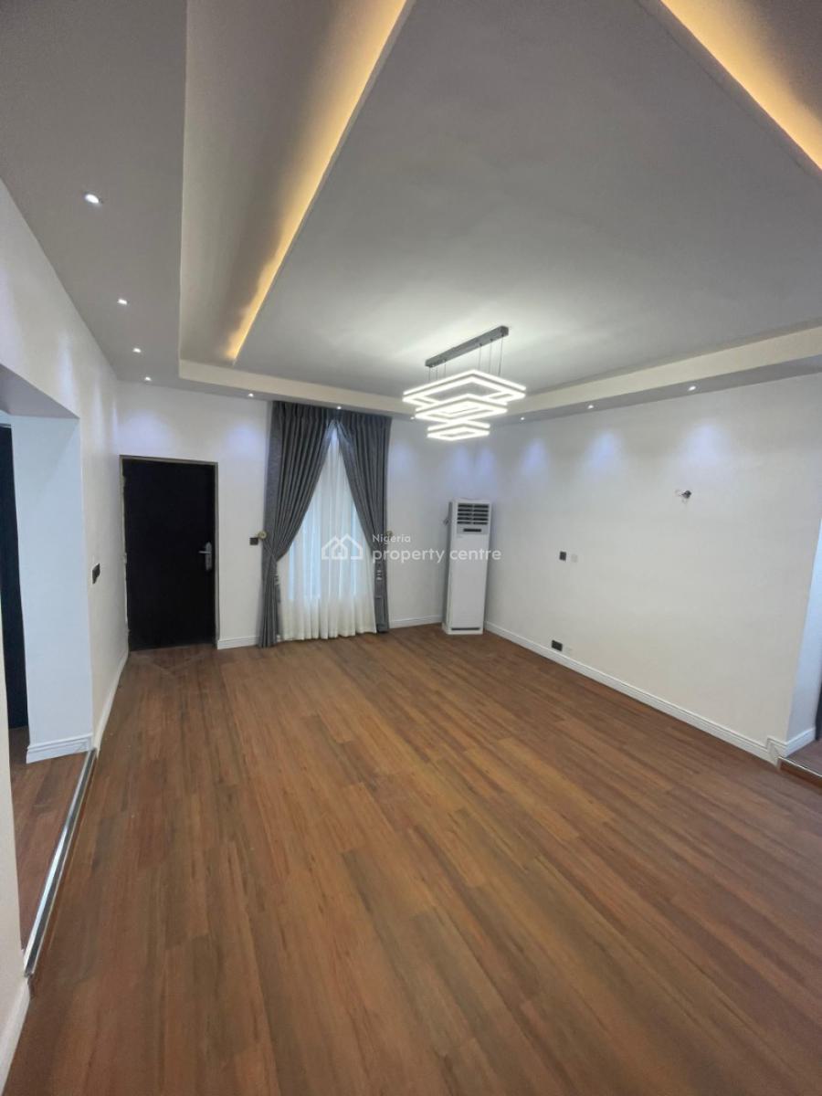Semi Furnished 2 Bedroom Flat, Jahi, Abuja, House for Sale
