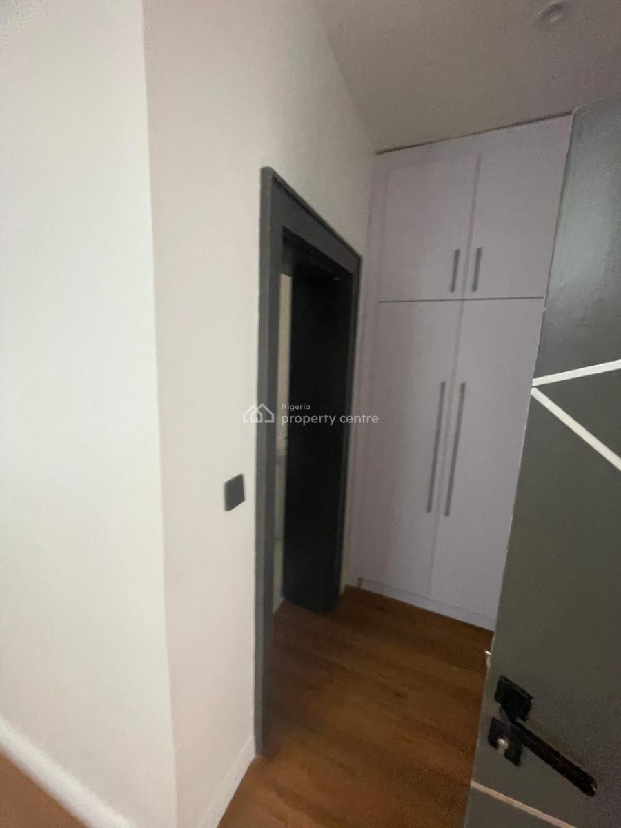 Semi Furnished 2 Bedroom Flat, Jahi, Abuja, House for Sale