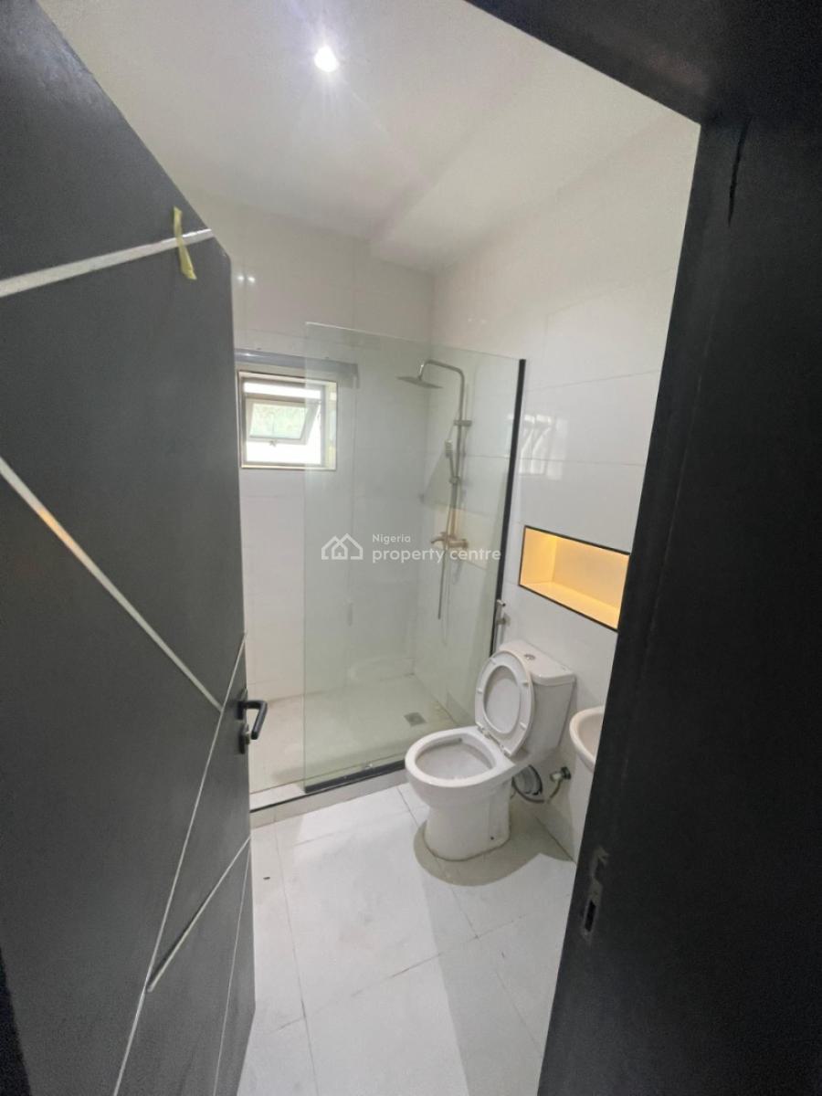 Semi Furnished 2 Bedroom Flat, Jahi, Abuja, House for Sale