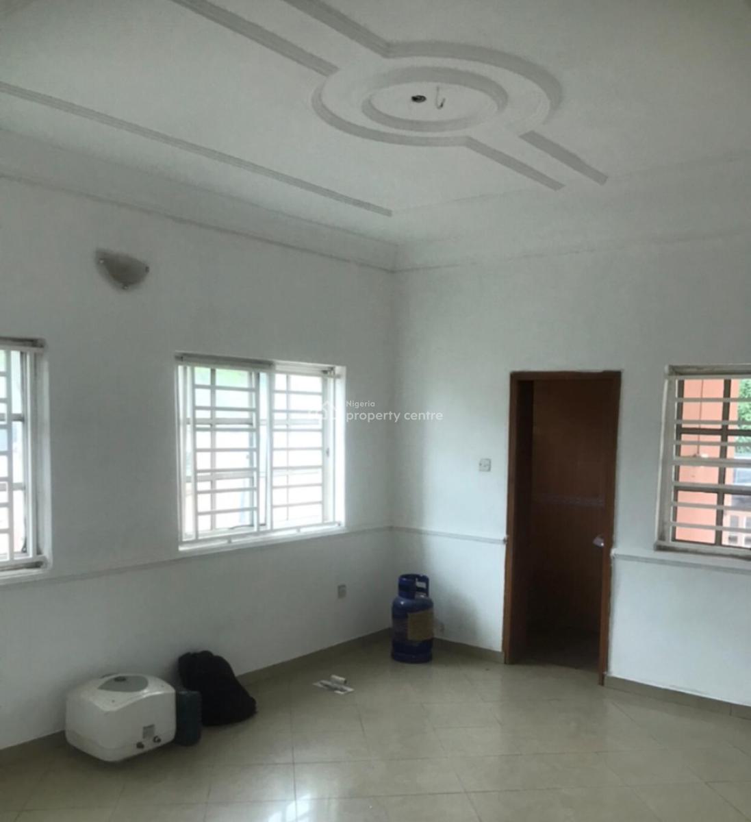 Standard 3-bedroom Block of Flats, 2nd Avenue, Gwarinpa, Abuja, Flat / Apartment for Rent