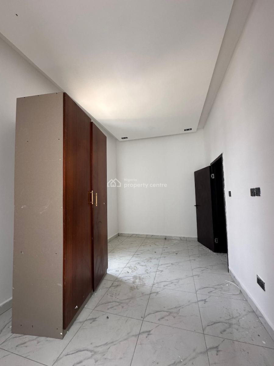 Spacious 4-bedroom Fully Detached Duplex in a Secure Estate, Orchid Road, Lekki, Lagos, Detached Duplex for Sale