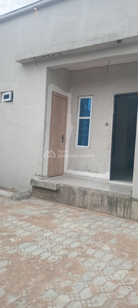 Now Available, Off Mobil Road, Ilaje, Ajah, Lagos, Flat / Apartment for Rent