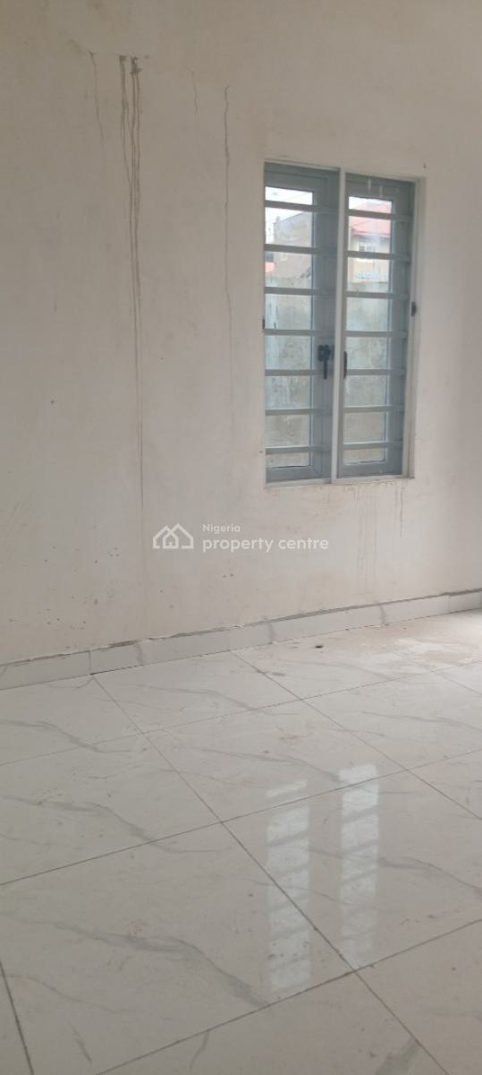 Now Available, Off Mobil Road, Ilaje, Ajah, Lagos, Flat / Apartment for Rent